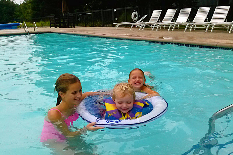 the pool at indigo bluffs